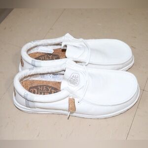 Like New Men’s Hey Dudes